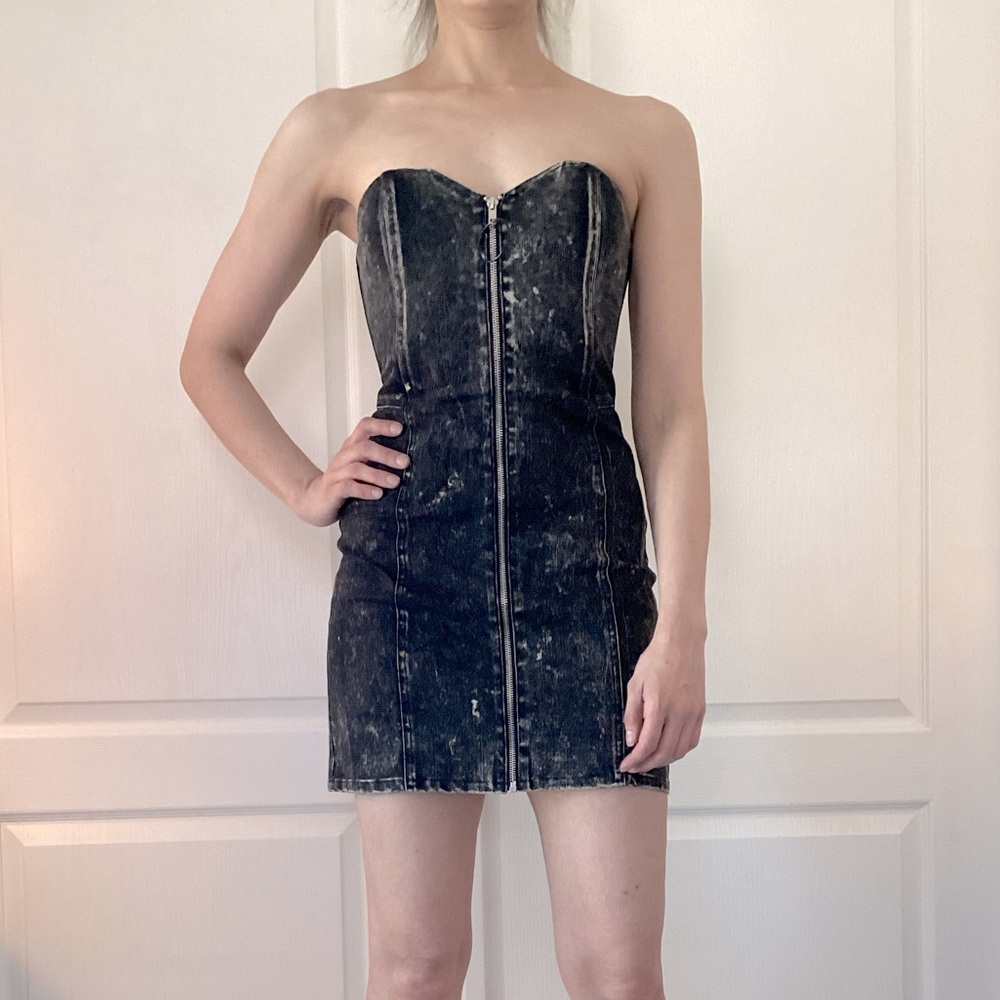 Betsey Johnson Black/Grey Distressed Denim Zip Front Dress Size 2